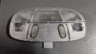 Conjunto de lámpara domo original Ford YF1Z-13776-AA Foto 1 de 4