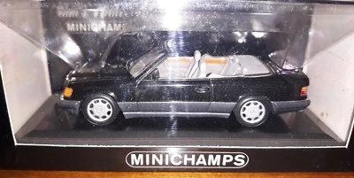 Minichamps 1/43 Mercedes E-Class 1994 Cabriolet blue/black metallic - Immagine 1 di 2