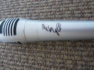 Micrófono de música autografiado firmado John Mayall blues garantizado #1 - Imagen 1 de 2