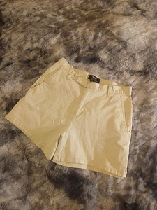Massimo Women's Tan Stretch Shorts Size 4 - Picture 1 of 4