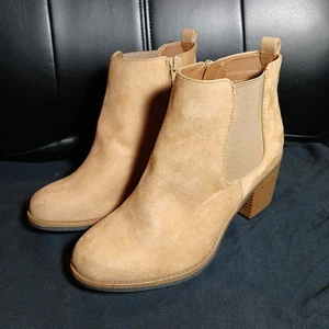 White Mountain Women's Size 6.5 Tan Faux Suede Booties W31147 NEW! - Picture 1 of 11