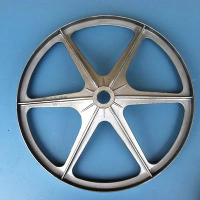 MIELE WASHING MACHINE PULLEY P/No 2123901 W800-900 SERIES WS5425/6/7/8, w32 - Image 1 of 4