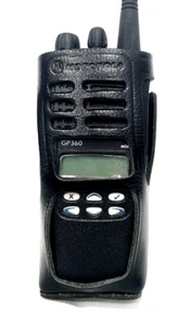 NEU original MOTOROLA HLN9690 HLN9690A für GP380 / GP380 / GP680 Leder Tasche - Bild 1 von 8