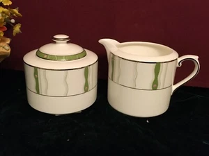 Royal Doulton Daybreak Sugar Bowl & Creamer Set Brand NEW with tags Japan 1stQ - Picture 1 of 3