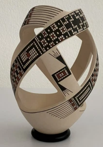Mata Ortiz Efren Quezada Jr Grandson Juan Quezada white polychrome Clay Cut Out - Picture 1 of 12