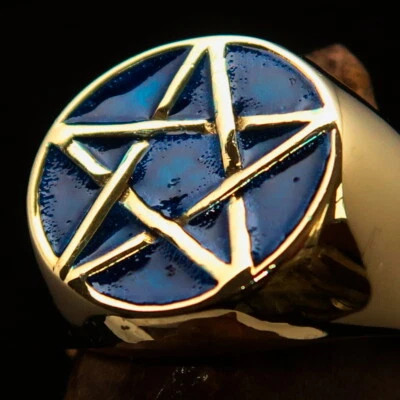 PENTAGRAM RING, PENTAGON BRASS RING, FIVE POINT PENTACLE BLUE STAR RING, SIZE 11 - Image 1 of 4