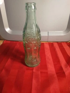Botella de Coca-Cola 1958 Chattanooga Glass Co Hinesville Ga Hobbleskirt de colección 6 OZ - Imagen 1 de 6