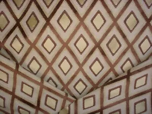 2-3/4Y Scalamandre VC 06022108 Lacerta Diamond Chevron Velvet Upholstery Fabric - Picture 1 of 4