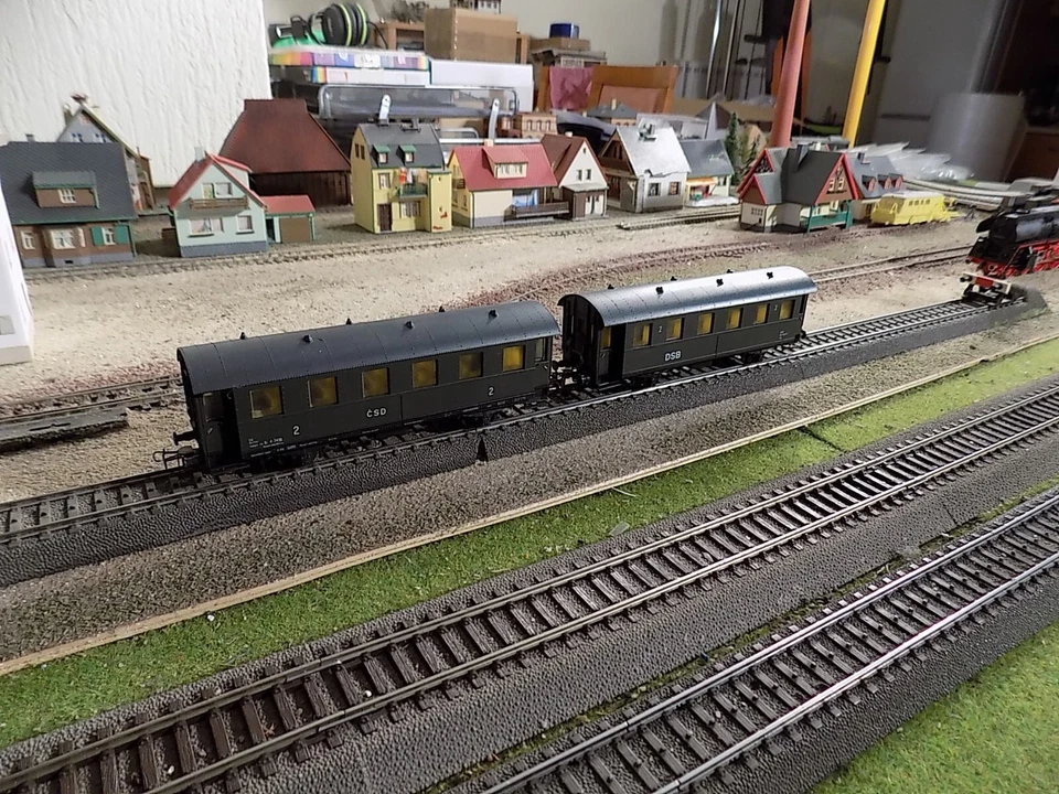 PIKO, CSD, DSB VINTAGE PASSENGER WAGONS, SCALE HO - Image 1 of 4