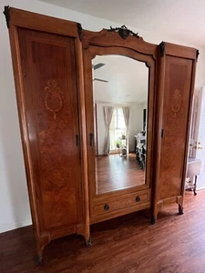 19th Century Italian Mirrored Triple Armoire hand carved with brass ornamentals - Picture 1 of 14