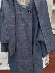 Vintage Avoca Collection Swing Coat Size Medium Pure New Wool Dry Clean Only - Picture 1 of 12