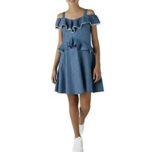 BCBGirls NWT Cold Shoulder Ruffle Dress Size S 7/8 - Picture 1 of 7