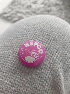 Nspcc Vintage badge - Foto 1 di 3