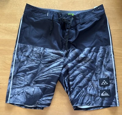 Pantalones Cortos Quiksilver Niños/Hombres 26 Negros/Grises Pantalones Cortos de Natación Cordón Natación Surf Foto 1 de 2