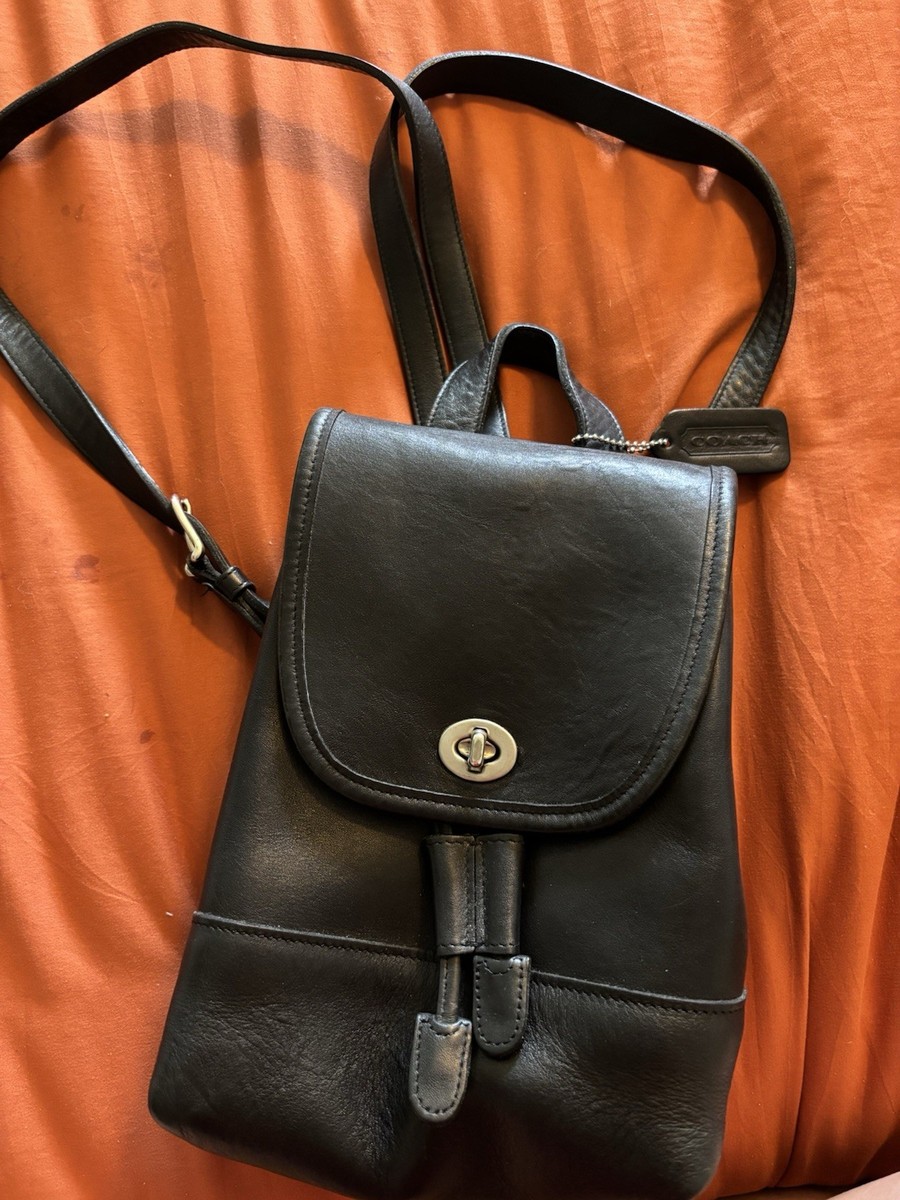 黒 vintage coach old backpack turn lock Vintage Coach Turnlock Leather Backpack – Folklore