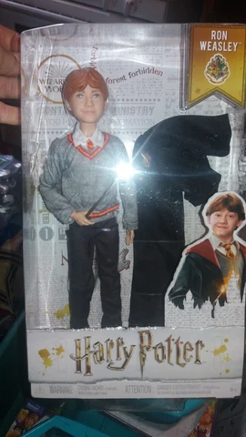 McFarlane Toys: Harry Potter - Ron Weasley 7-Inch Action Figure Cover