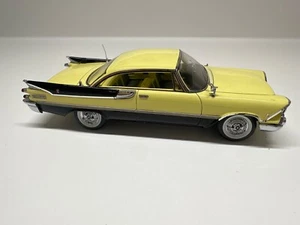 1:43 NEO Dodge Custom Royal Lancer 2-door Hardtop yellow/ black 1959 - Picture 1 of 6