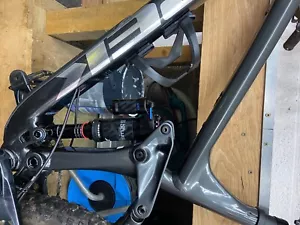 trek remedy 8 2021 large - Picture 1 of 8