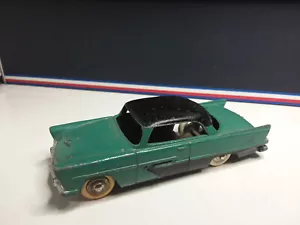DINKY TOYS ANCIEN 1/43 #24D PLYMOUTH BELVEDERE BON ETAT SANS BOITE cha - Foto 1 di 6