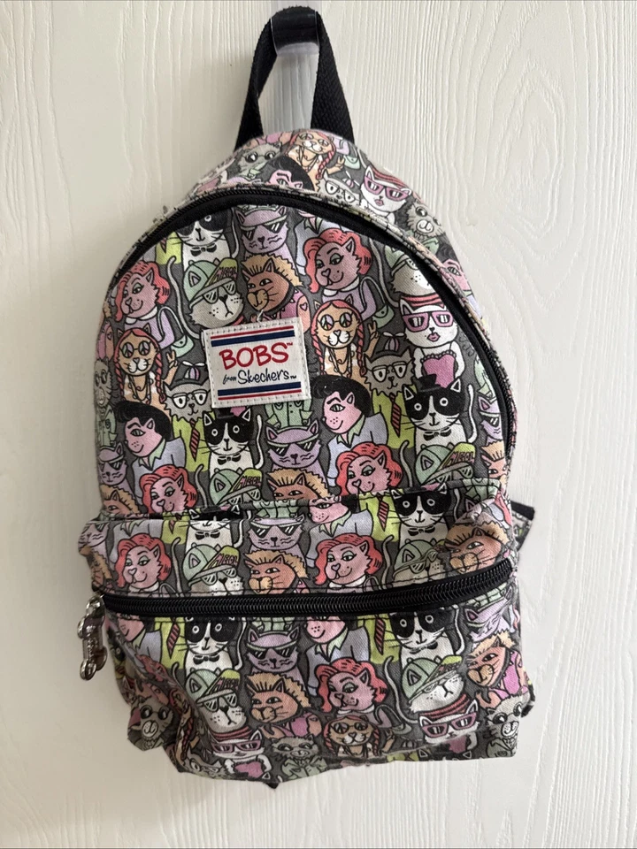Linda mochila Skechers BOBS con estampado completo gato gatito pequeña correa ajustable Foto 1 de 4