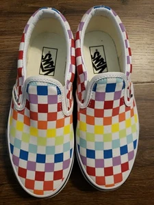 Vans Kinder Größe 1,5 Regenbogen Schachbrett Slipper Turnschuhe Neu ohne Karton - Bild 1 von 5