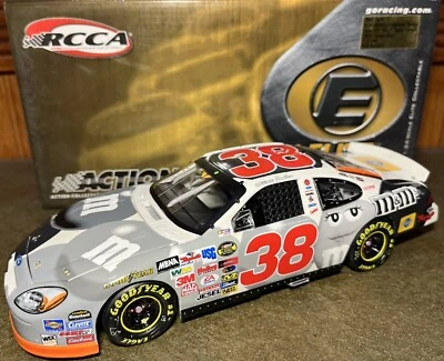 Elliott Sadler M&M 2004 'Twin 125 Raced Win' 1/24 Action Elite Foto 1 de 4