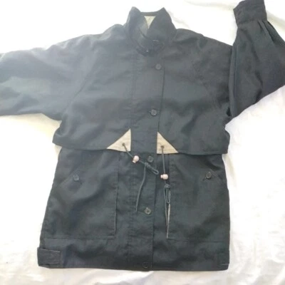 Chaqueta Boundary Waters para mujer con cordón cintura años 80 negra con botones talla pequeña Foto 1 de 4