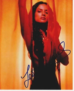 RARE IMAGE! “Chilean Super Model" Leonor Varela Hand Signed 8X10 Color Photo - Imagen 1 de 1
