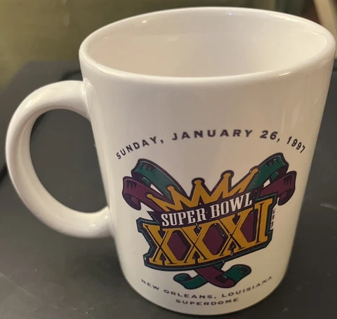 Vintage 1997 SUPER BOWL XXXI Mug Coffee Cup Superdome New Orleans LA - Green Bay Cover