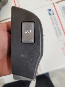 Interruptor de ventana de pasajero trasero derecho Pontiac Aztek 2001-2005 - Imagen 1 de 2
