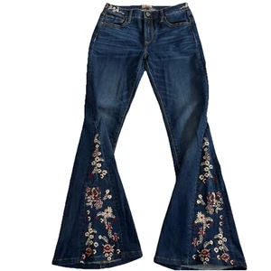 Free People Driftwood Farrah Flower Girl Flare Jeans Size 27 Embroidered - Picture 1 of 9