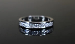 Estate Sale: 1.50ctw Lab Sim Diamonds GENUINE 925 Sterling Silver Ring Size 7 - Picture 1 of 4