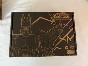 Transformers Generations Selects Legacy Voyager Cyclonus and Nightstick - Exc. - Bild 1 von 2