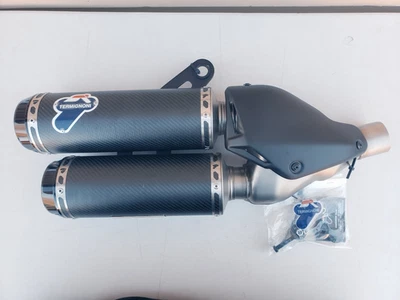 Silenciador de carbono sin cordones Termignoni para Ducati Monster M1200/S 2014 Foto 1 de 4