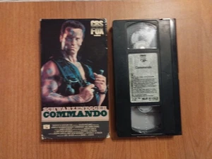 Commando Arnold Schwarzenegger VHS Tape 1985 CBS FOX Video  - Picture 1 of 7