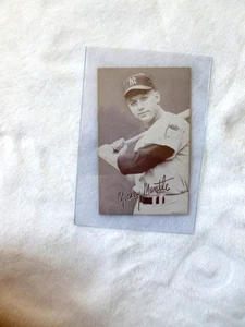 1947-66 Exponate - W461 Mickey Mantle Batting Close-Up; Whole Name Outlined - Bild 1 von 4
