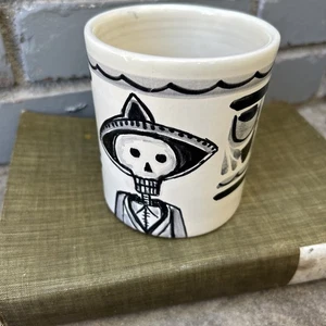 Mexican Pottery Skeleton Dia De Los Muertos Coffee Mug B & W - Picture 1 of 7