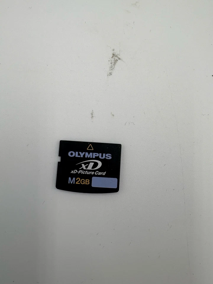 Olympus xD Picture Card 2GB For Olympus/ Fujifilm Digital Cameras. Free Delivery - Image 1 of 1