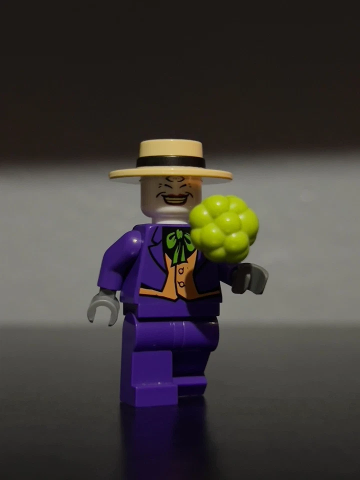 LEGO Batman Custom Pad Printed Joker w/ Injection Molded Accessories - Image 1 of 3