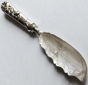 Ornate Antique (1818) English George III Era Silver Butterknife (7”/13cm, 41g) - Picture 1 of 12