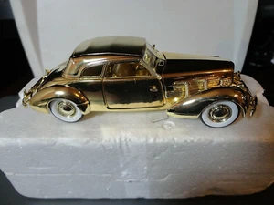 1937 Cord Automobile, 24 Karat Layered Gold 1:32 scale Signature Models  Diecast - Picture 1 of 9