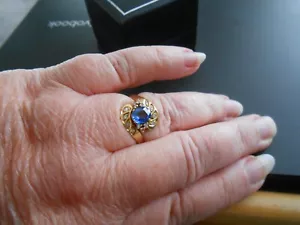14ct Ladies Blue Ceylon Sapphire/Diamond cluster Ring....£2650 valuation... - Picture 1 of 5