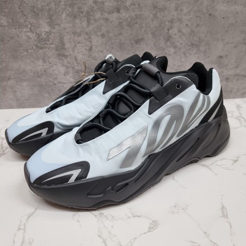 Adidas Yeezy Boost 700 MNVN 'Blue Tint' Scarpe da Ginnastica (GZ0711)