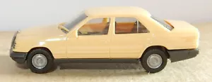 Micro Herpa Ho 1/87 Mercedes Benz 300 E Marrone Chiaro No. Box - Foto 1 di 5