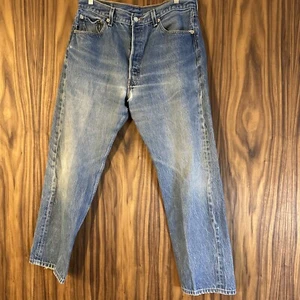 Bellissimi jeans vintage Levi's 501 XX 35x31 made in Mexico effetto invecchiato - Foto 1 di 16