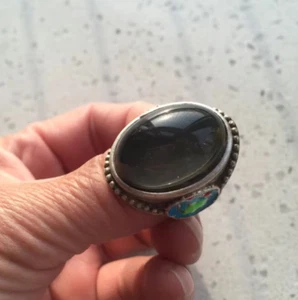 Early collection of old silver inlaid temperature changing color gemstone rings - Picture 1 of 7