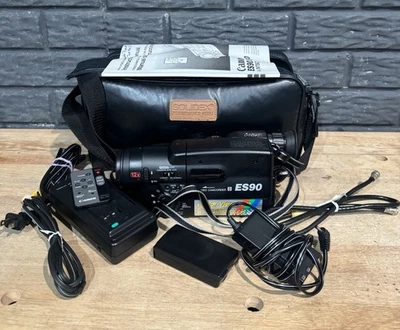 Canon ES90A Video8 Video Tape Camcorder With Battery & Charger WORKING - Image 1 of 4