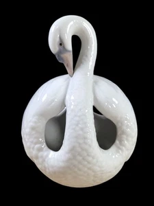 Vtg Lladro Porcelain Swan 4829 6" No Box - Picture 1 of 5