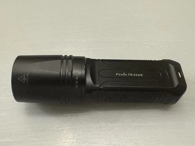 FENIX TK35UE Ultimate Edition 3200 Lumen LED Tactical Flashlight  + Pouch - Immagine 1 di 4
