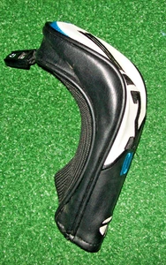 TaylorMade Golf 2021 SIM2 Hybrid Rescue Head Cover - Black/White/Blue - Picture 1 of 3